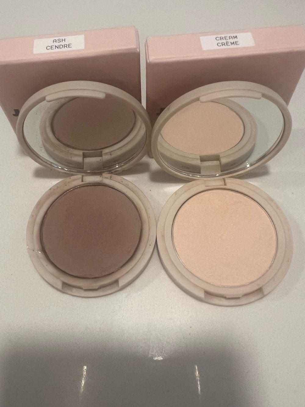Bundle 2 Jones Road Beauty eye shadow